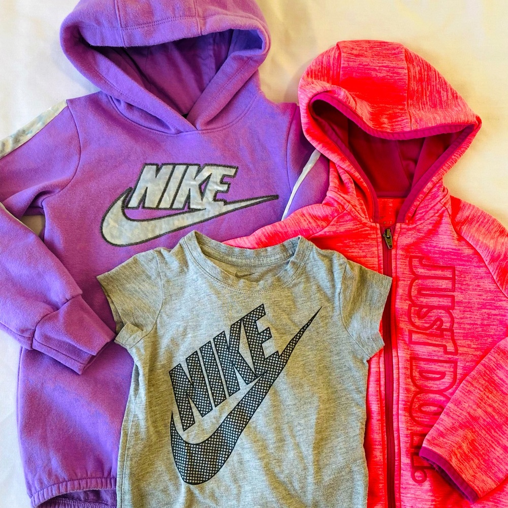 Girls Nike Shirt & Hoodie Set